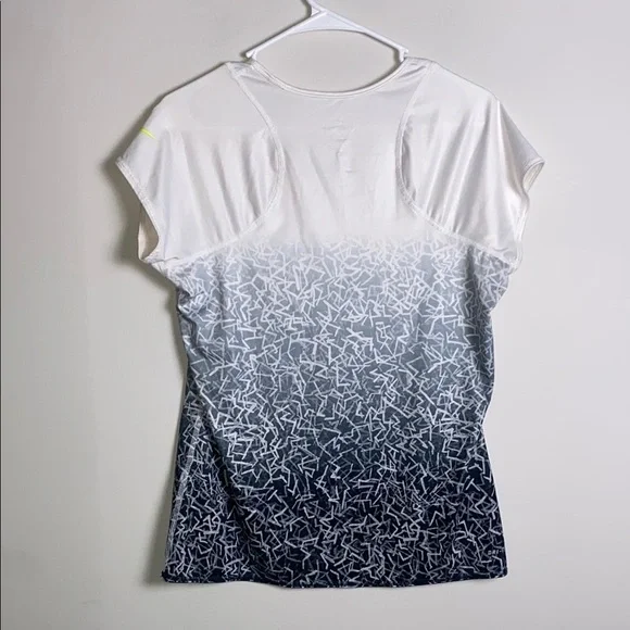 Nike White and Blue Short Sleeve Tee - Picture 5 of 5